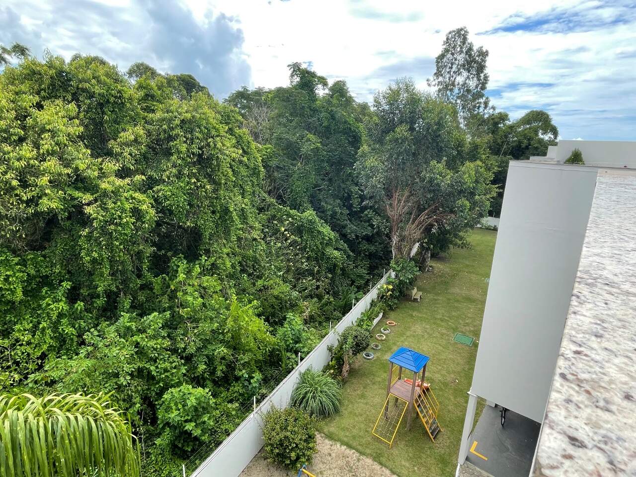 Cobertura[ NumeroQuarto] Canasvieiras Florianópolis Bella Vita Residence : Vista do pátio condomínio