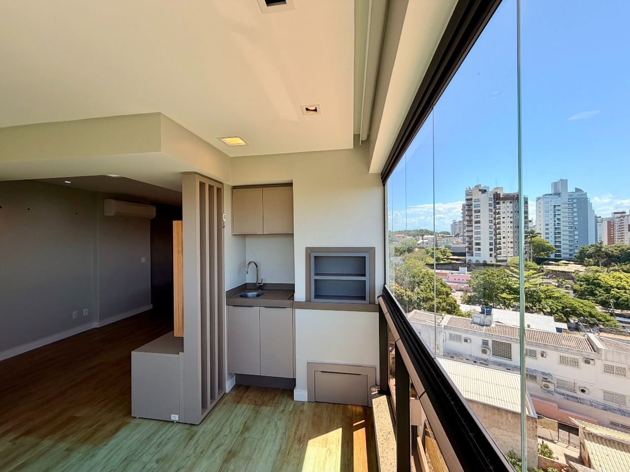 Apartamento[ NumeroQuarto] Agronômica Florianópolis Belvedere Sul Mare: 