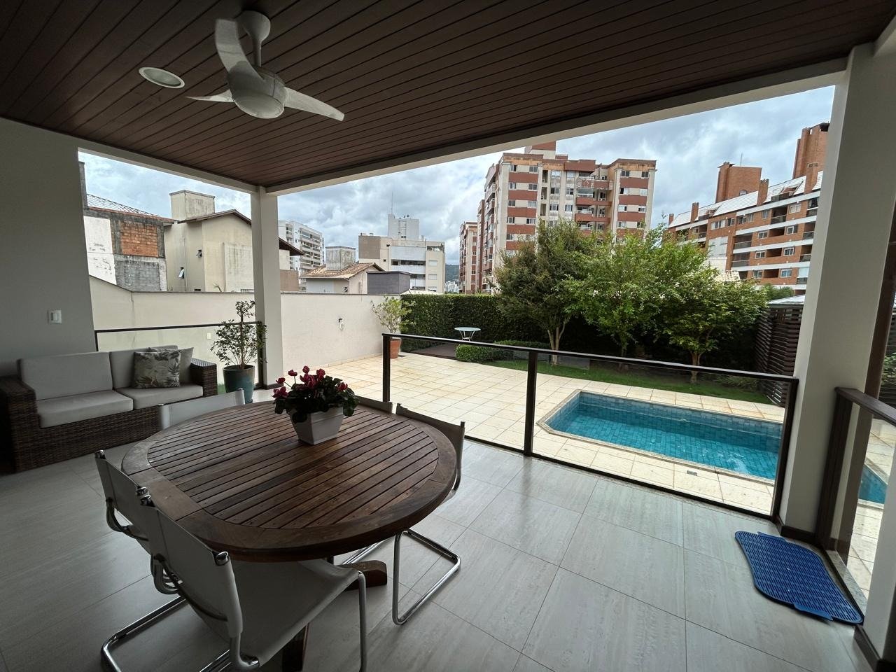 Casa[ NumeroQuarto] Córrego Grande Florianópolis : 