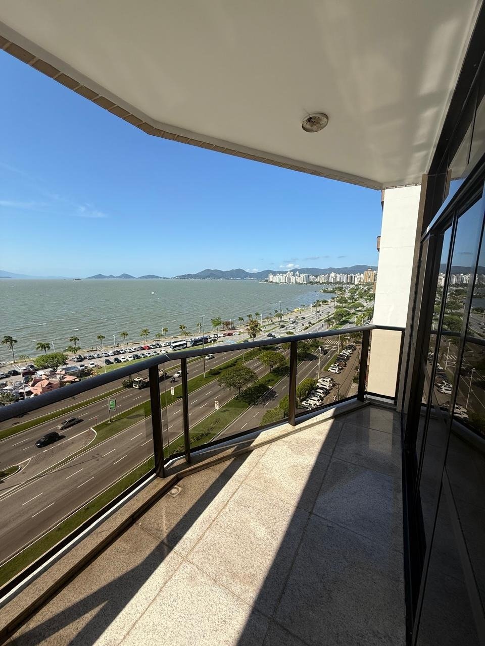 Apartamento[ NumeroQuarto] Centro Florianópolis Praia de Fora: 