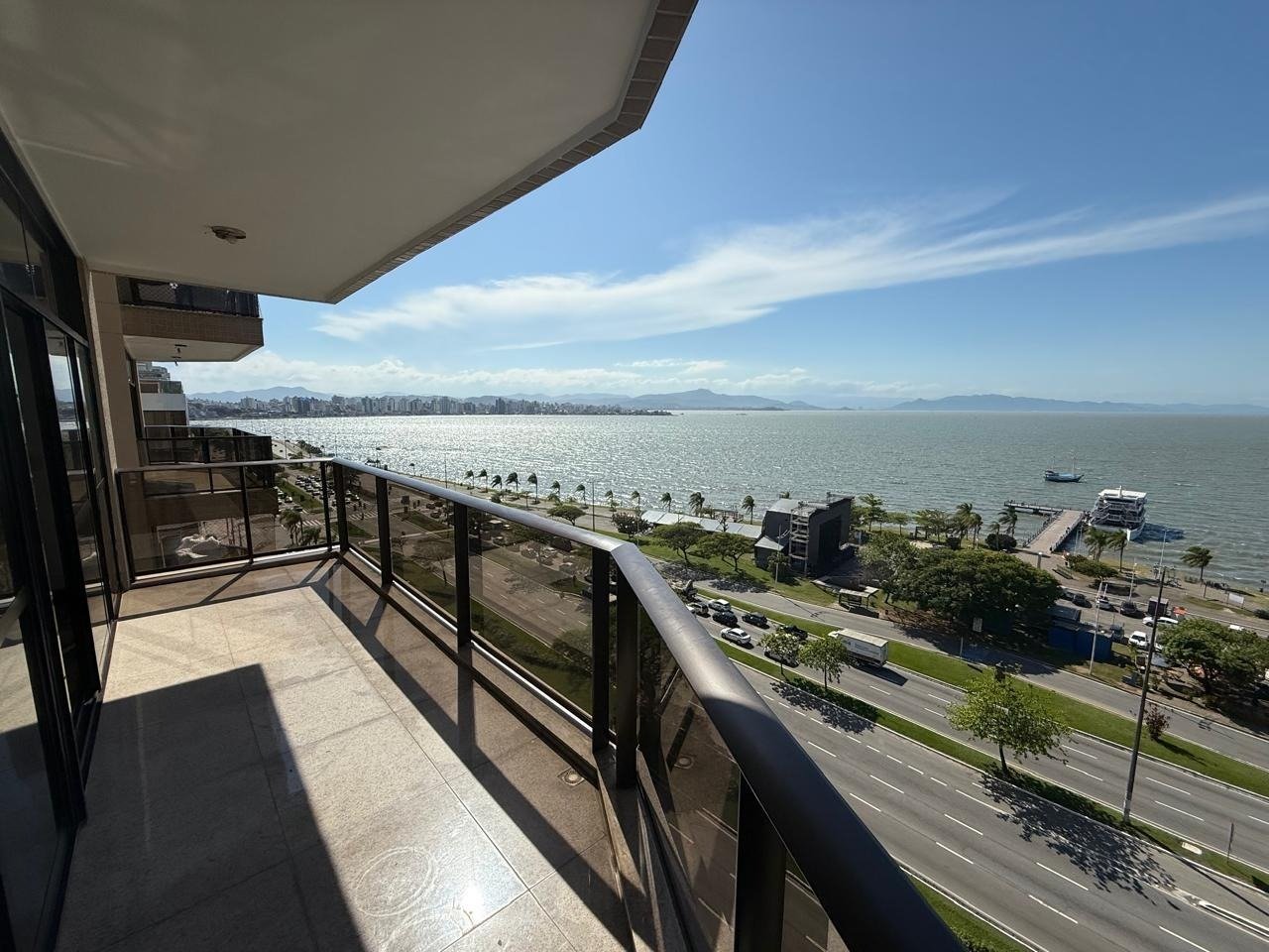 Apartamento[ NumeroQuarto] Centro Florianópolis Praia de Fora: 