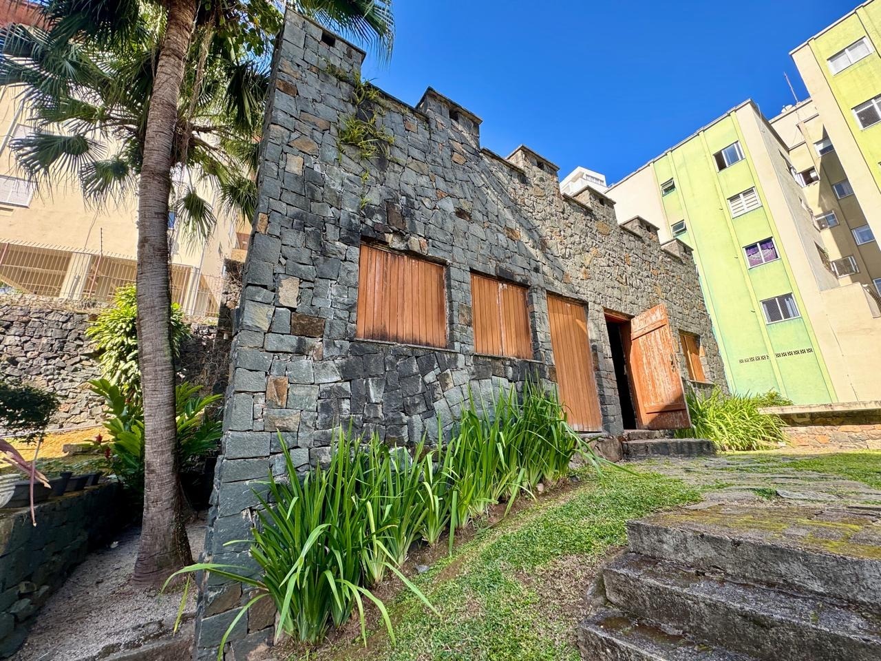 Apartamento[ NumeroQuarto] Córrego Grande Florianópolis Reino de Camelot: 