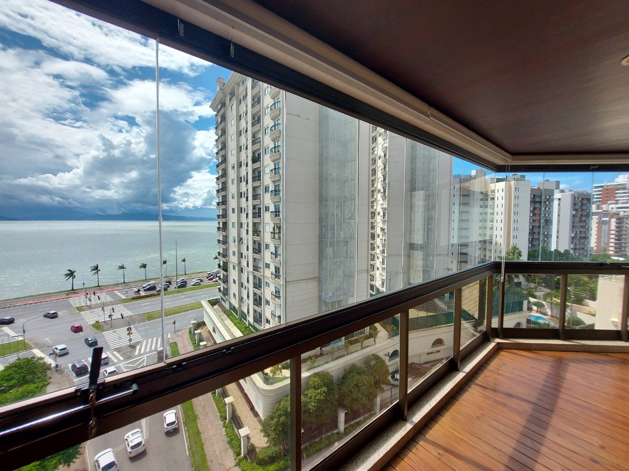 Apartamento[ NumeroQuarto] Agronômica Florianópolis Victor Mendes: 