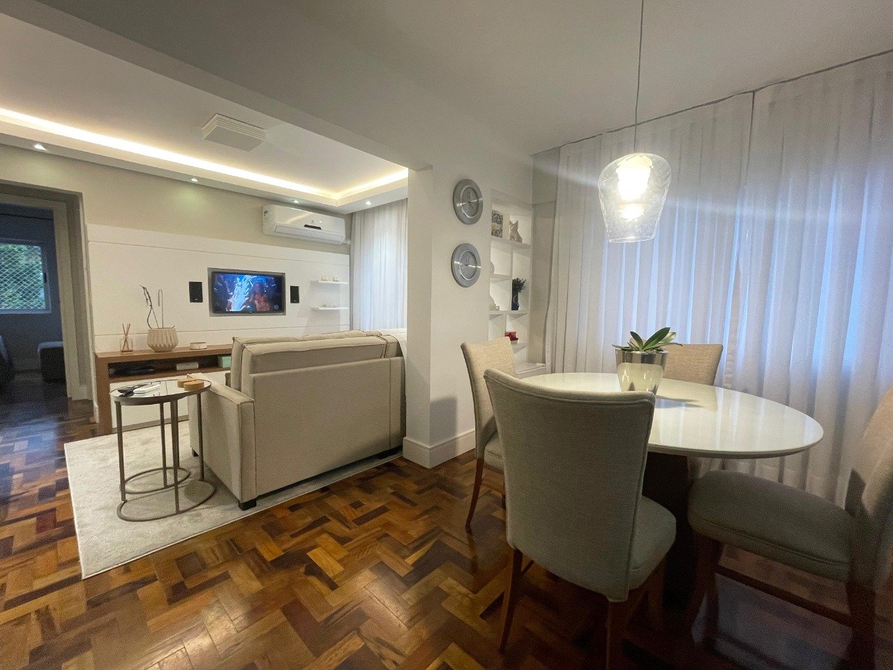 Apartamento[ NumeroQuarto] Centro Florianópolis Versalhes: 