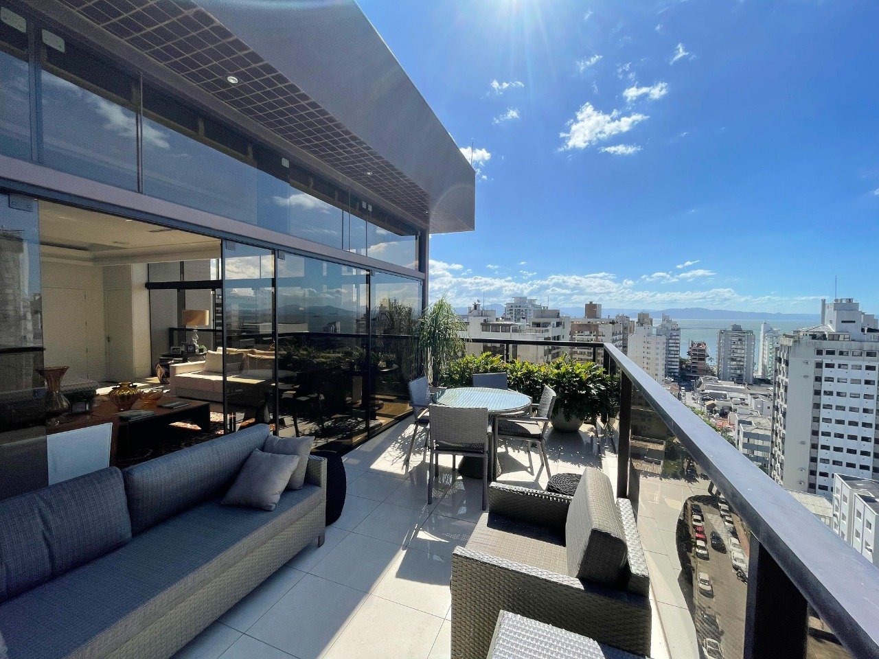 Cobertura duplex[ NumeroQuarto] Centro Florianópolis Oscar Cardoso Filho: 