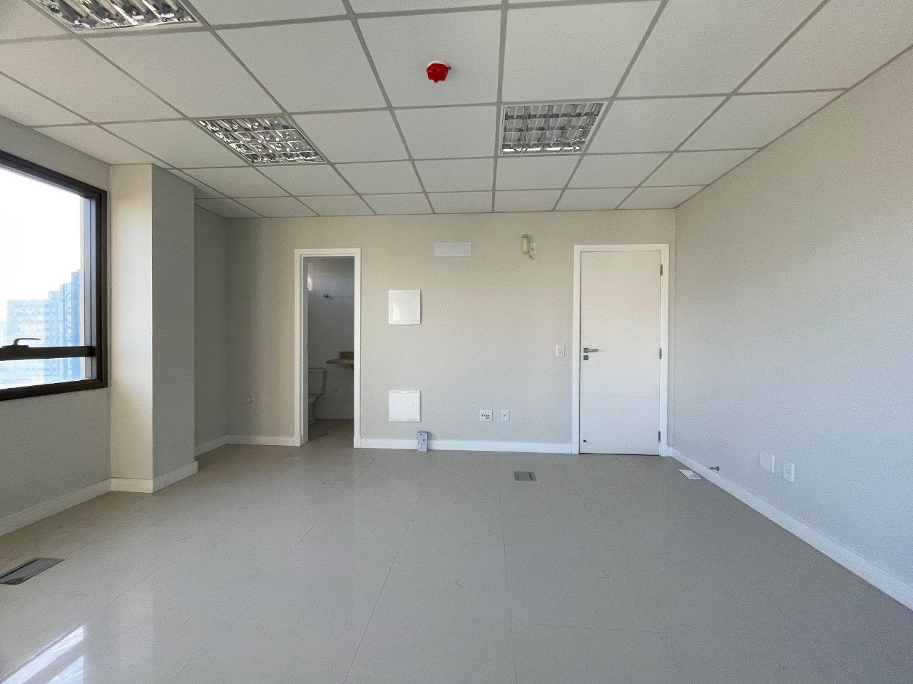 Salas/Conjuntos[ NumeroQuarto] Centro Florianópolis VINTAGE EXECUTIVE CENTER: 