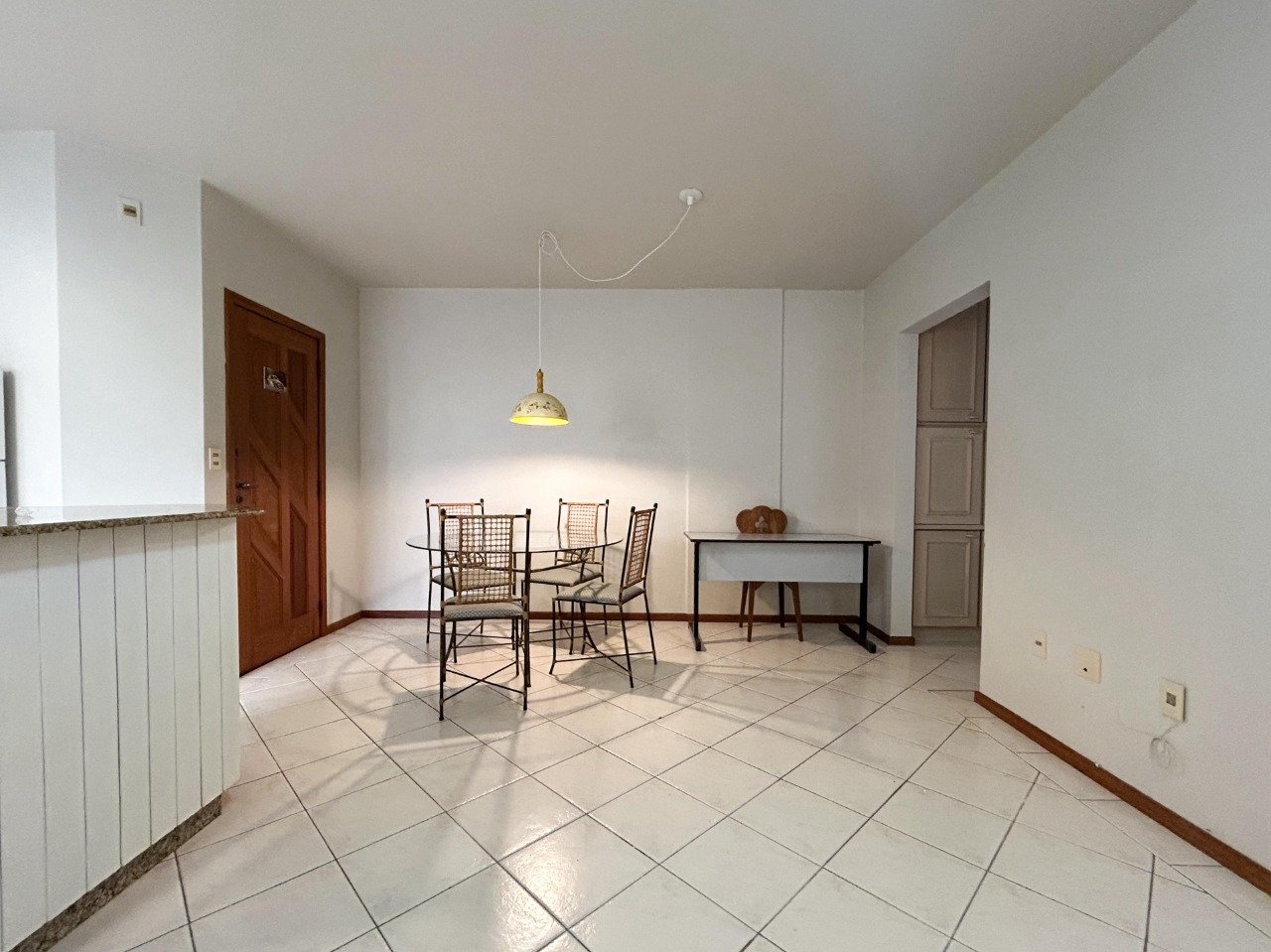 Apartamento[ NumeroQuarto] Centro Florianópolis San Marco: 