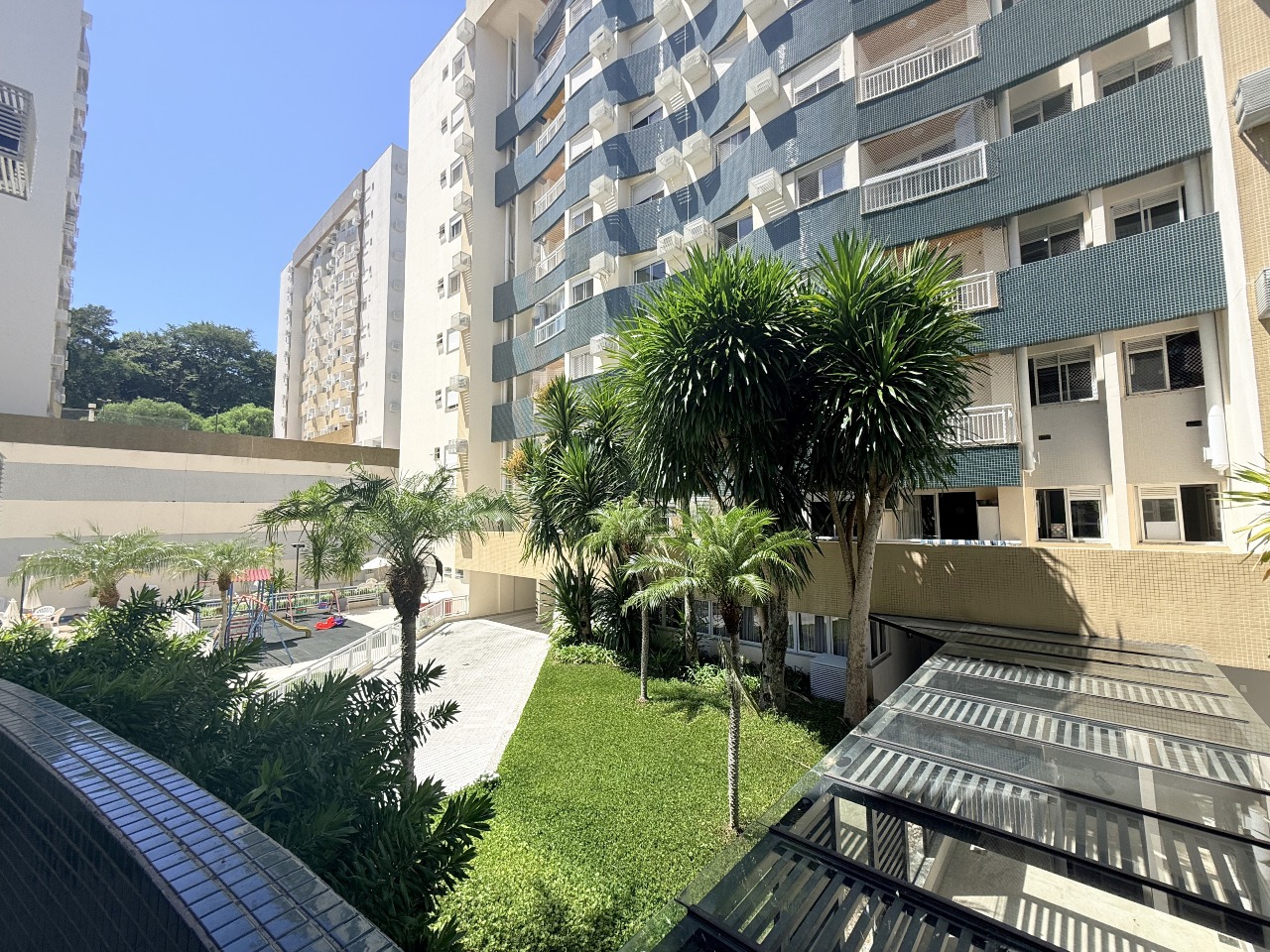 Apartamento[ NumeroQuarto] Itacorubi Florianópolis Paris Dakar: 