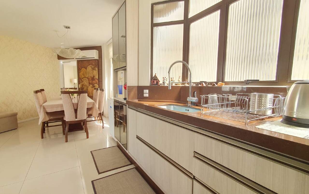 Apartamento[ NumeroQuarto] Centro Florianópolis Arpoador : 
