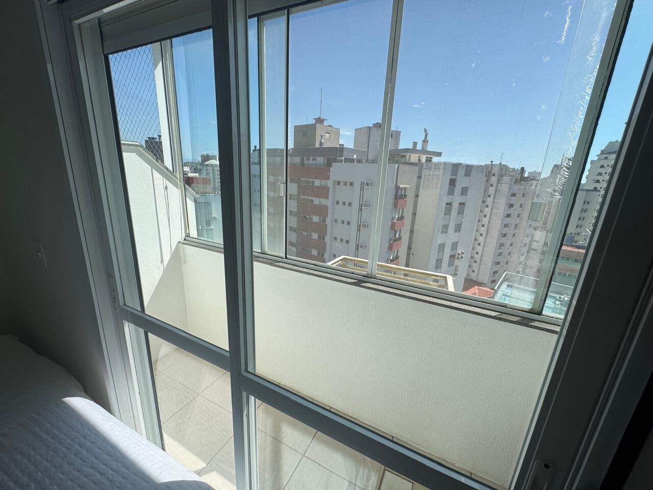 Apartamento duplex[ NumeroQuarto] Centro Florianópolis Torre Di Raffler: 