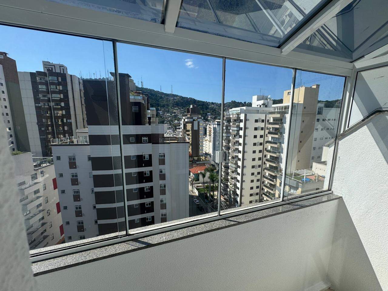 Apartamento duplex[ NumeroQuarto] Centro Florianópolis Torre Di Raffler: 