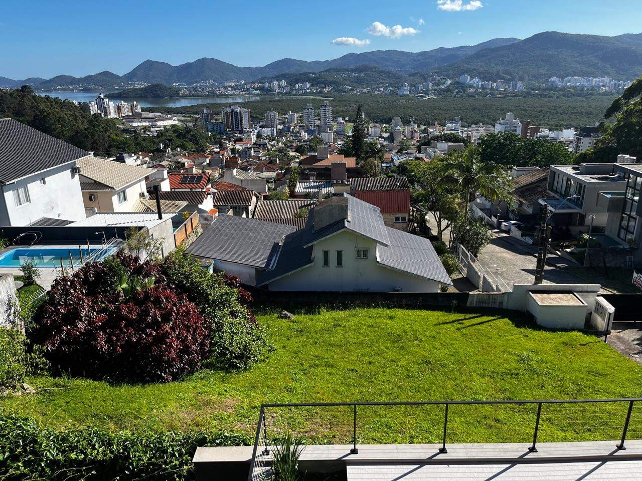Terreno[ NumeroQuarto] Trindade Florianópolis : 