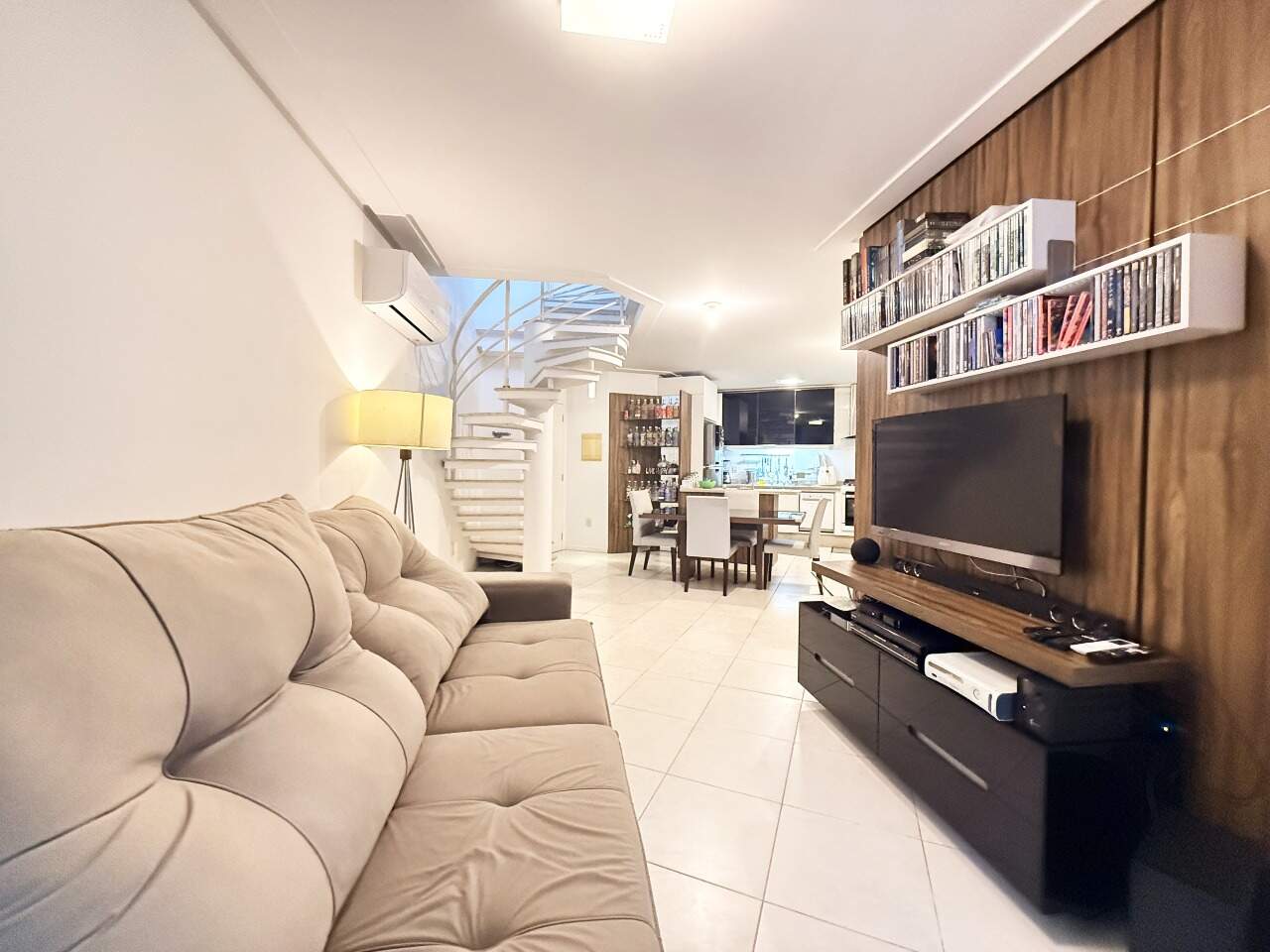 Cobertura duplex[ NumeroQuarto] Parque São Jorge Florianópolis Bianca: 