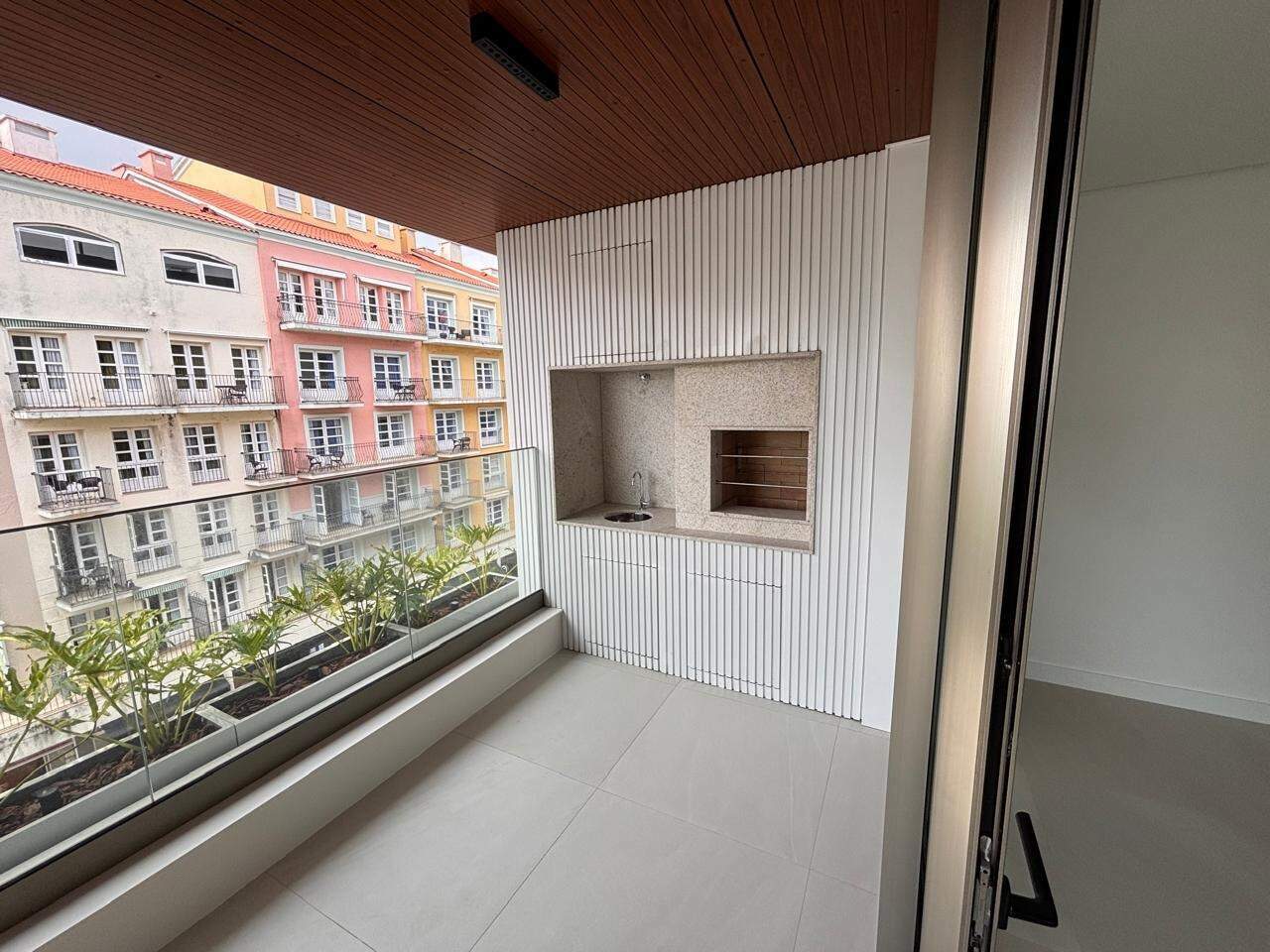 Apartamento[ NumeroQuarto] Jurerê Internacional Florianópolis Puro Design Living: 