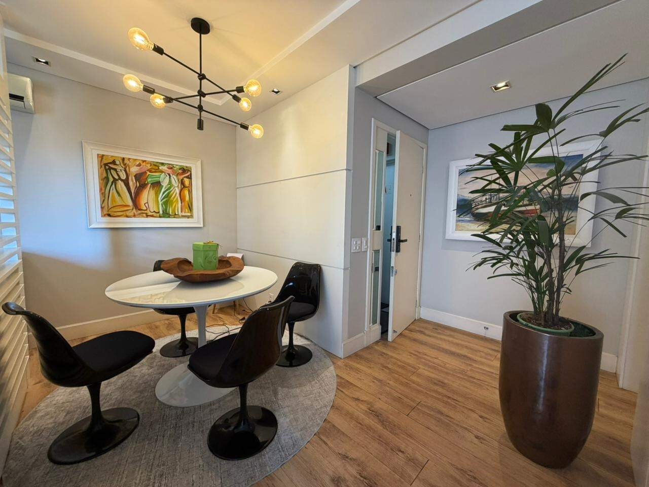 Apartamento[ NumeroQuarto] Centro Florianópolis Capri: 