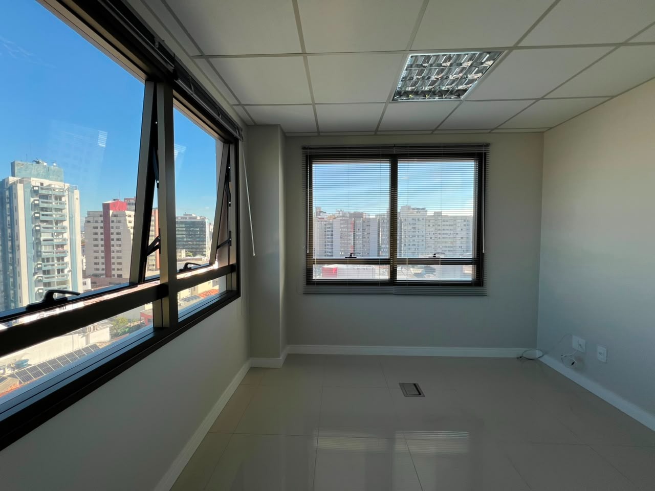 Sala em Centro, Florianópolis | Vintage Executive Center: 