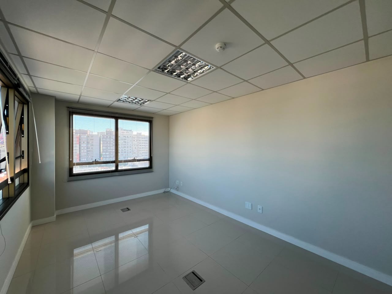 Sala em Centro, Florianópolis | Vintage Executive Center: 