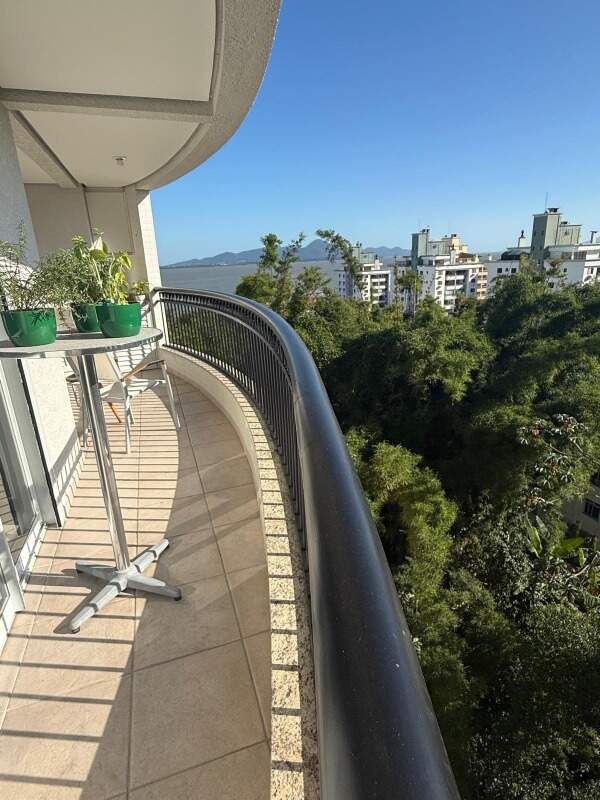Apartamento 2 quartos em Coqueiros, Florianópolis | Belle Vie: 