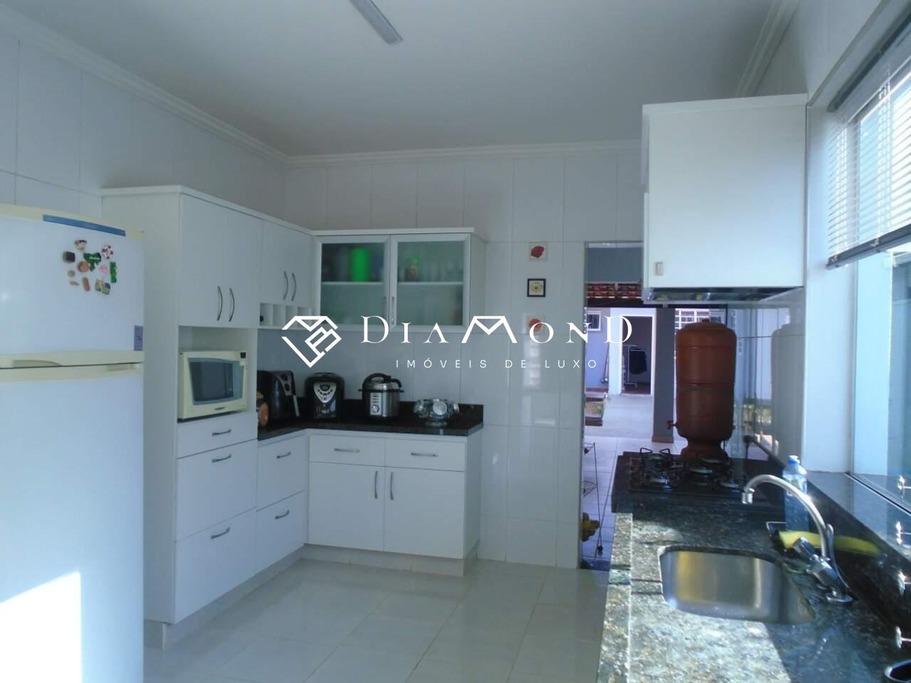 Casa à venda no Marta Helena: 