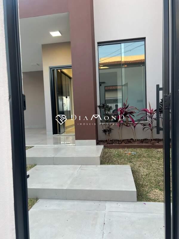 Casa à venda no Planalto: 