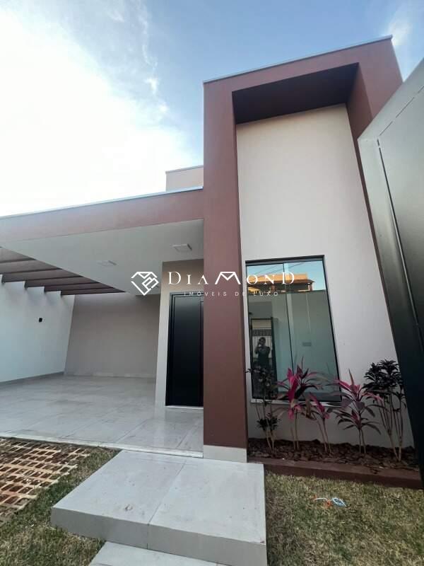 Casa à venda no Planalto: 