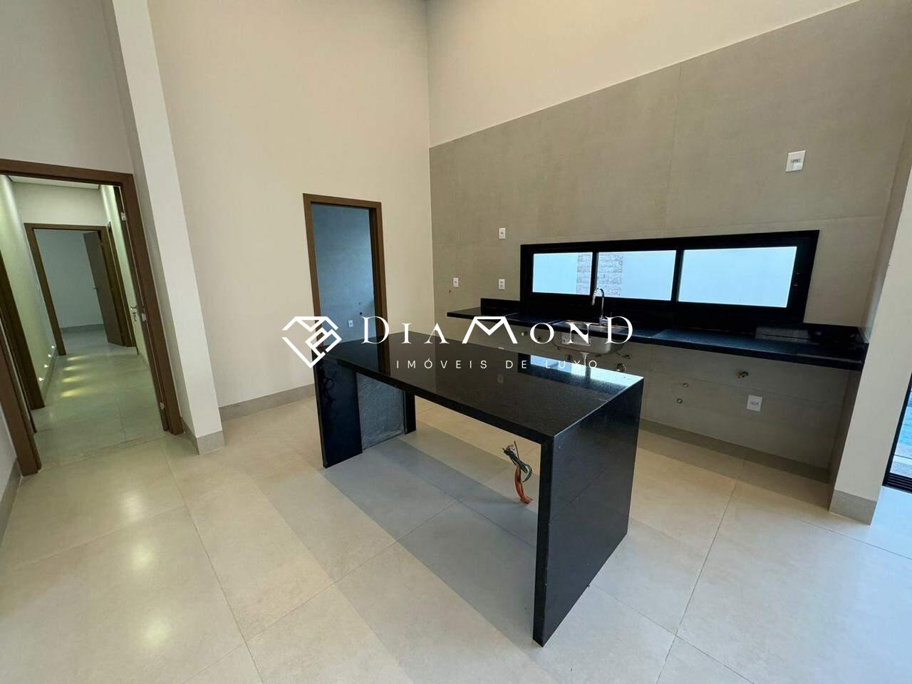 Casa em condomínio à venda no Laranjeiras: 