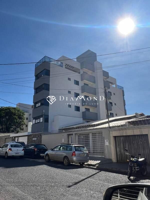 Apartamento à venda no Santa Mônica: 