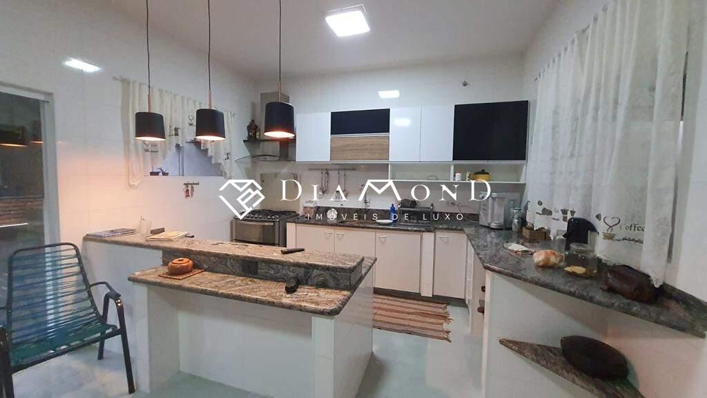 Casa à venda no Jaraguá: 