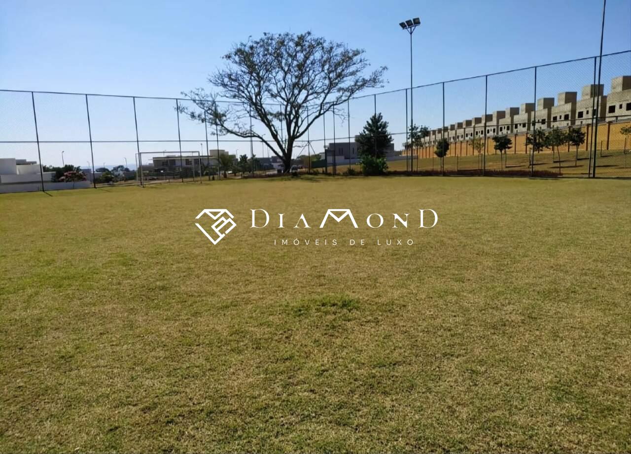 Terreno em condomínio à venda no Granja Marileusa: 