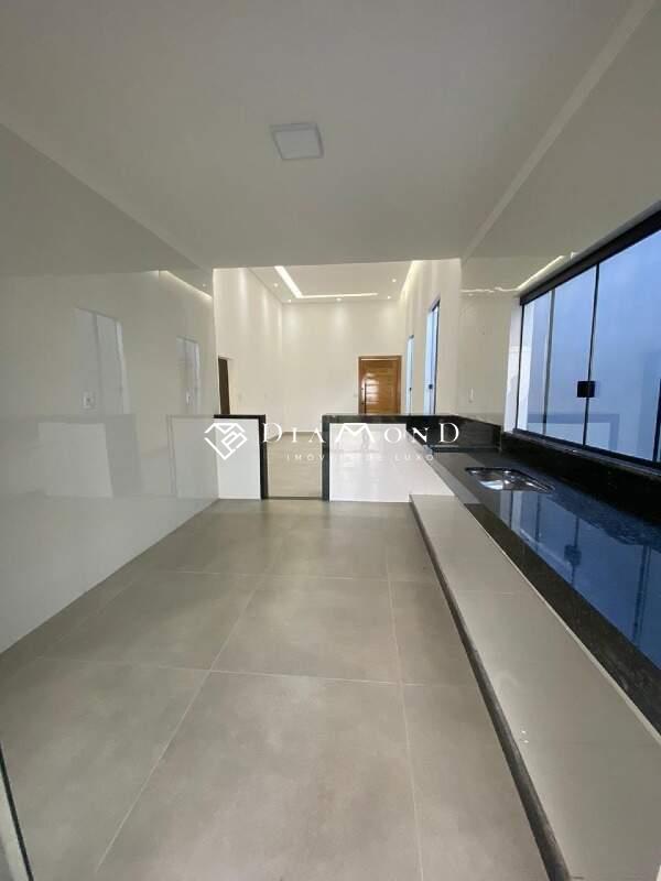 Casa à venda no Novo Mundo: 