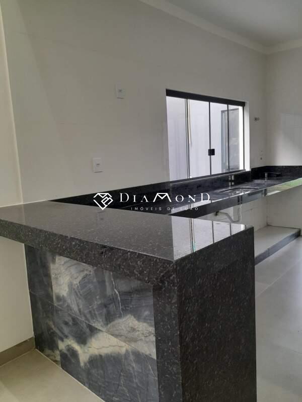 Casa à venda no Novo Mundo: 