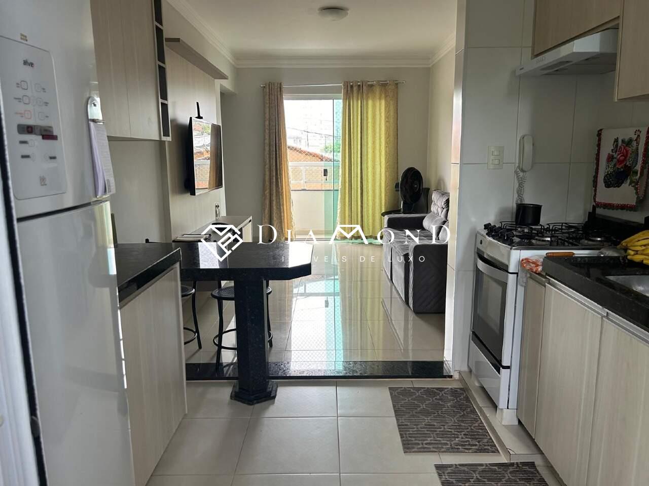 Apartamento à venda no Saraiva: 