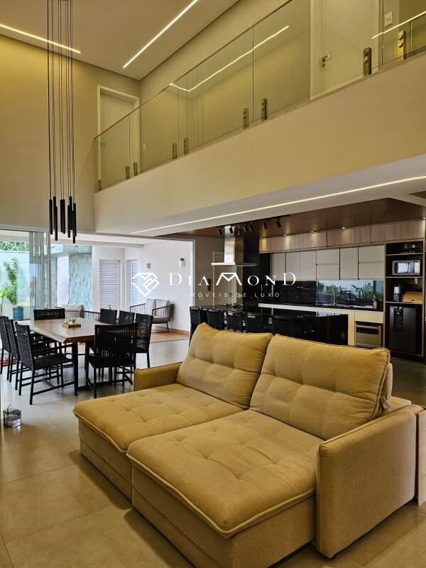 Casa em condomínio à venda no Grand Ville: 