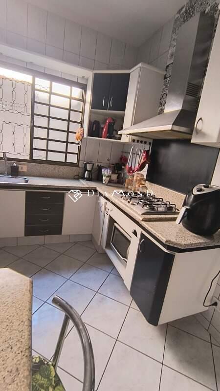 Casa à venda no Jardim Patrícia: 