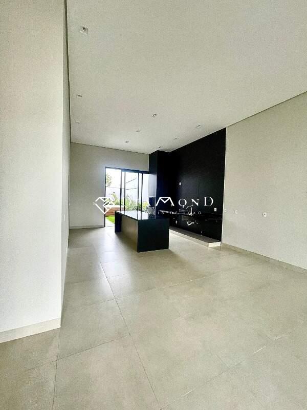 Casa em condomínio à venda no Grand Ville: 