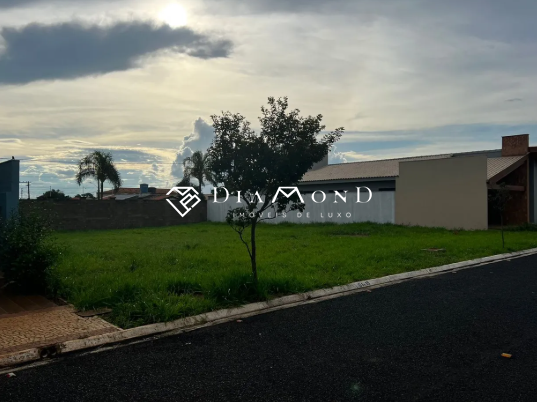 Terreno em condomínio à venda no Shopping Park: 