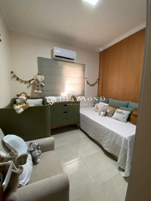 Casa à venda no Novo Mundo: 