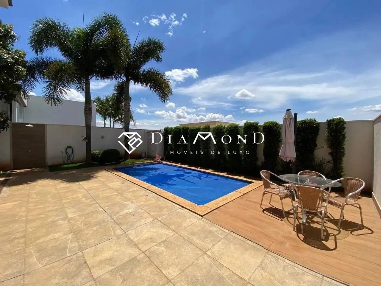 Casa em condomínio à venda no Laranjeiras: 