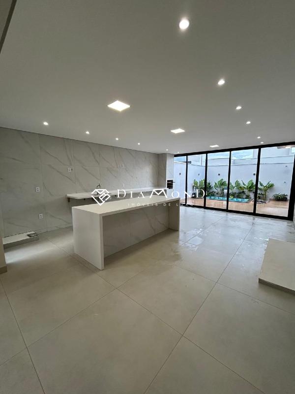 Casa em condomínio à venda no Grand Ville: 