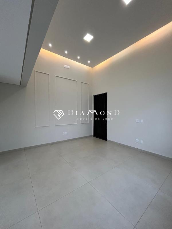 Casa em condomínio à venda no Grand Ville: 