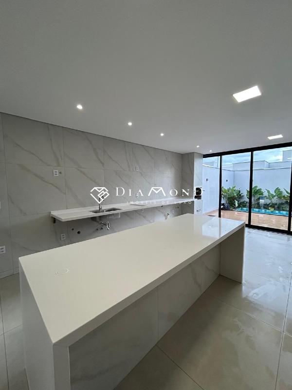 Casa em condomínio à venda no Grand Ville: 