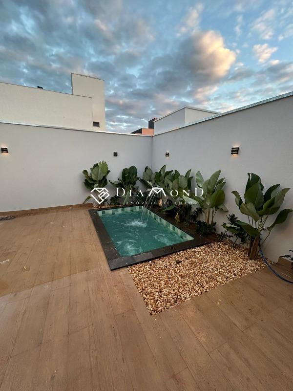 Casa em condomínio à venda no Grand Ville: 