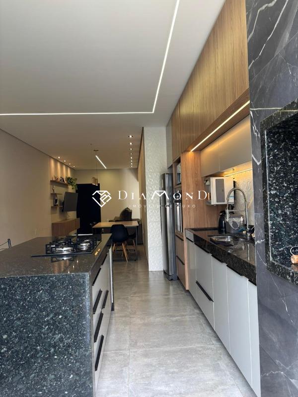 Casa à venda no Novo Mundo: 