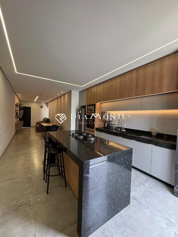 Casa à venda no Novo Mundo: 