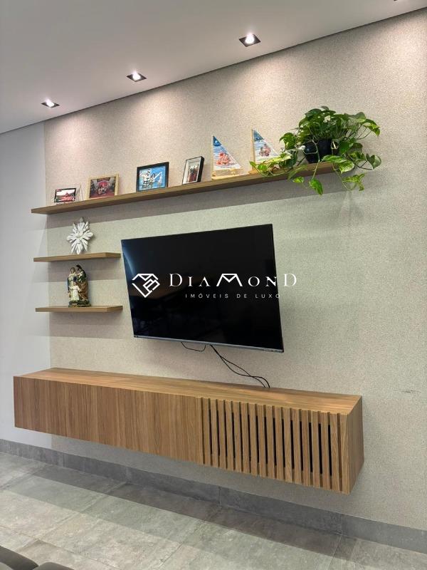 Casa à venda no Novo Mundo: 