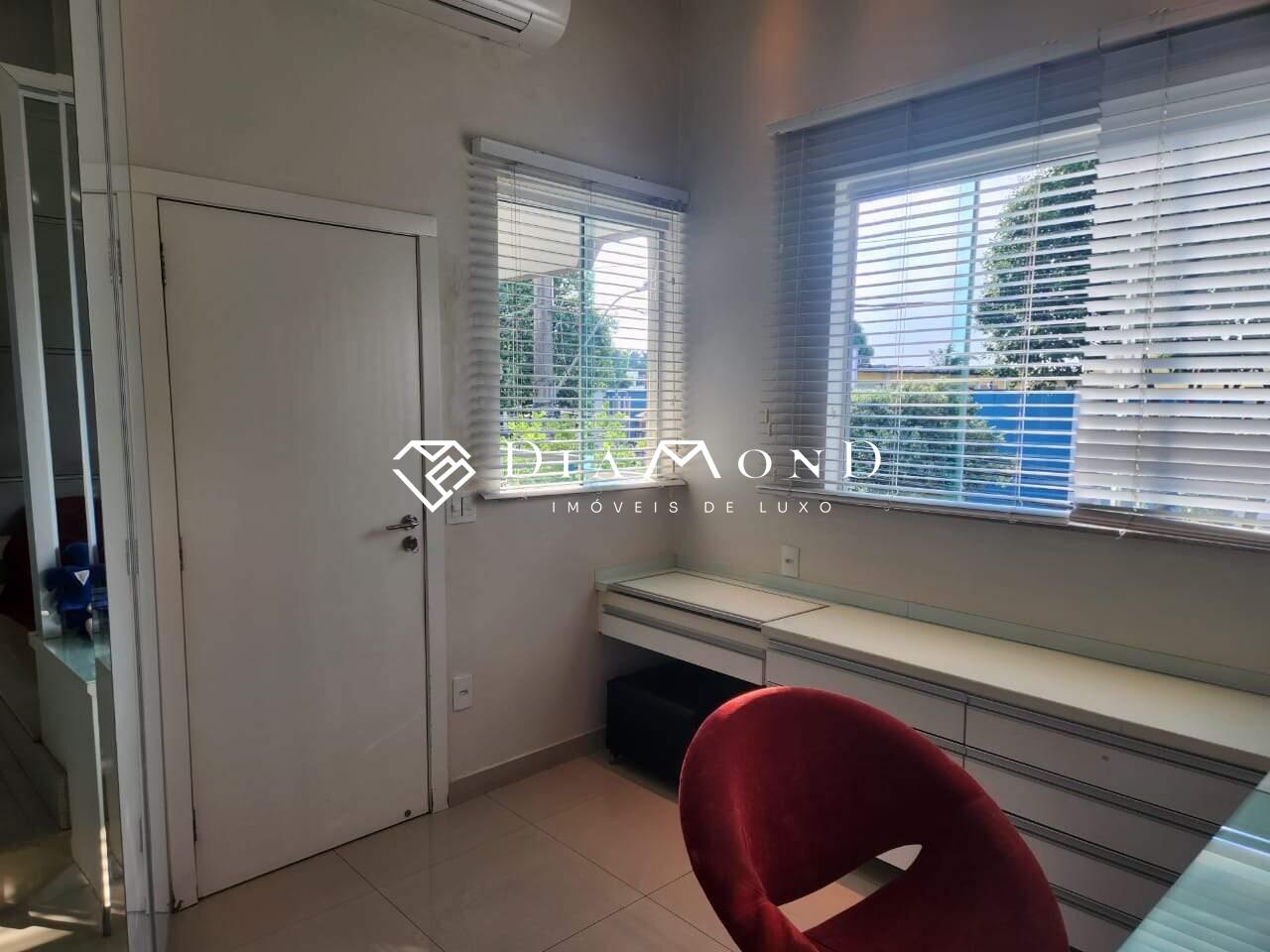 Casa à venda no Planalto: 