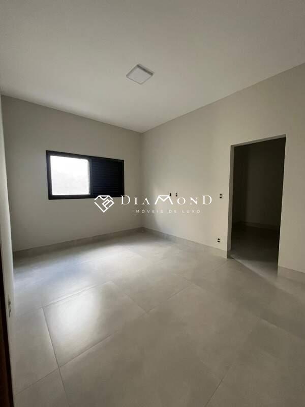 Casa em condomínio à venda no Novo Mundo: 