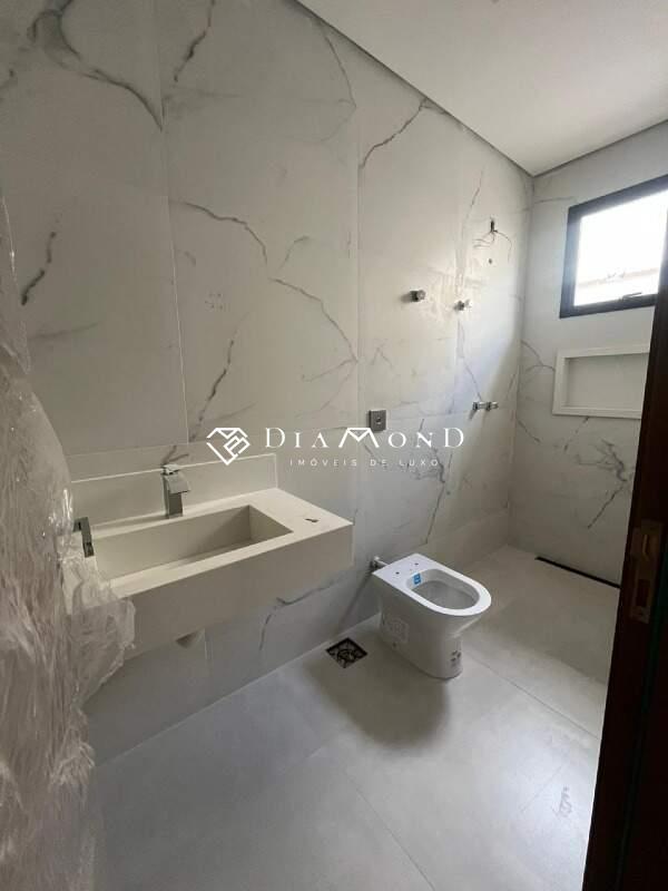 Casa em condomínio à venda no Novo Mundo: 