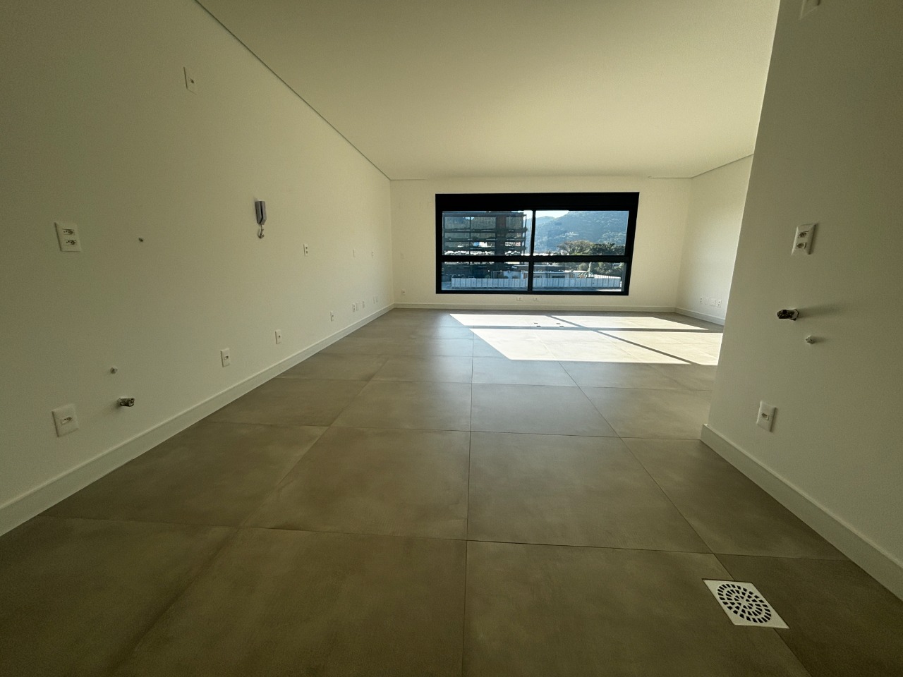 Estúdio[ NumeroQuarto] Saco Grande Florianópolis First: 