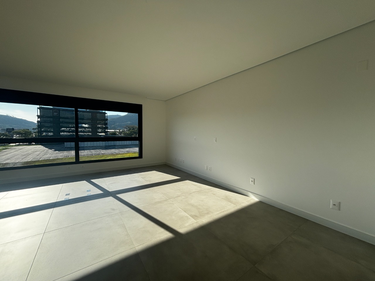 Estúdio[ NumeroQuarto] Saco Grande Florianópolis First: 